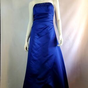 🤑Make Offer David's Bridal Strapless Beaded Gown